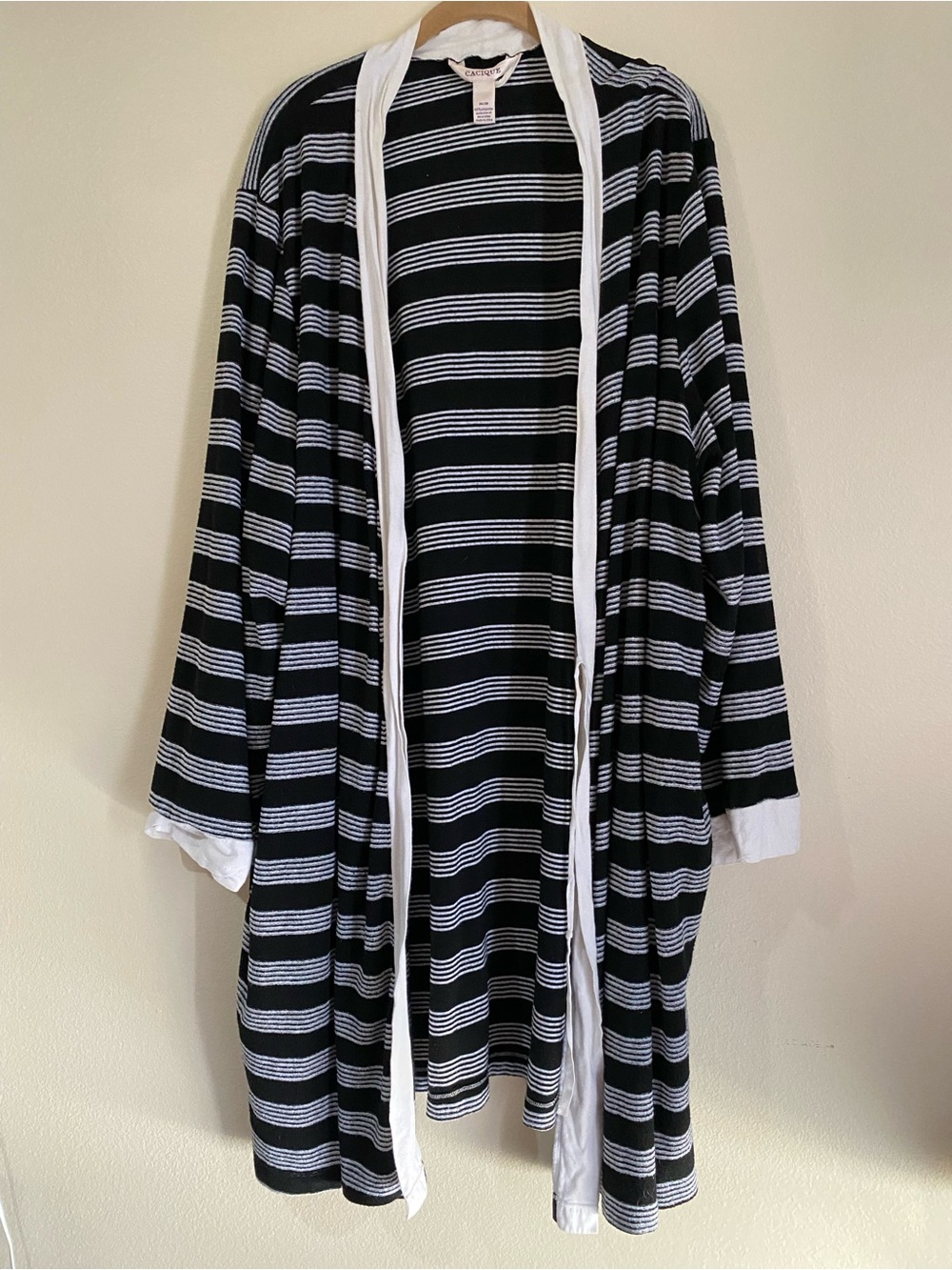 Cacique Lane Bryant Black and White Striped Terry Robe 26/28 - Picture 4 of 10